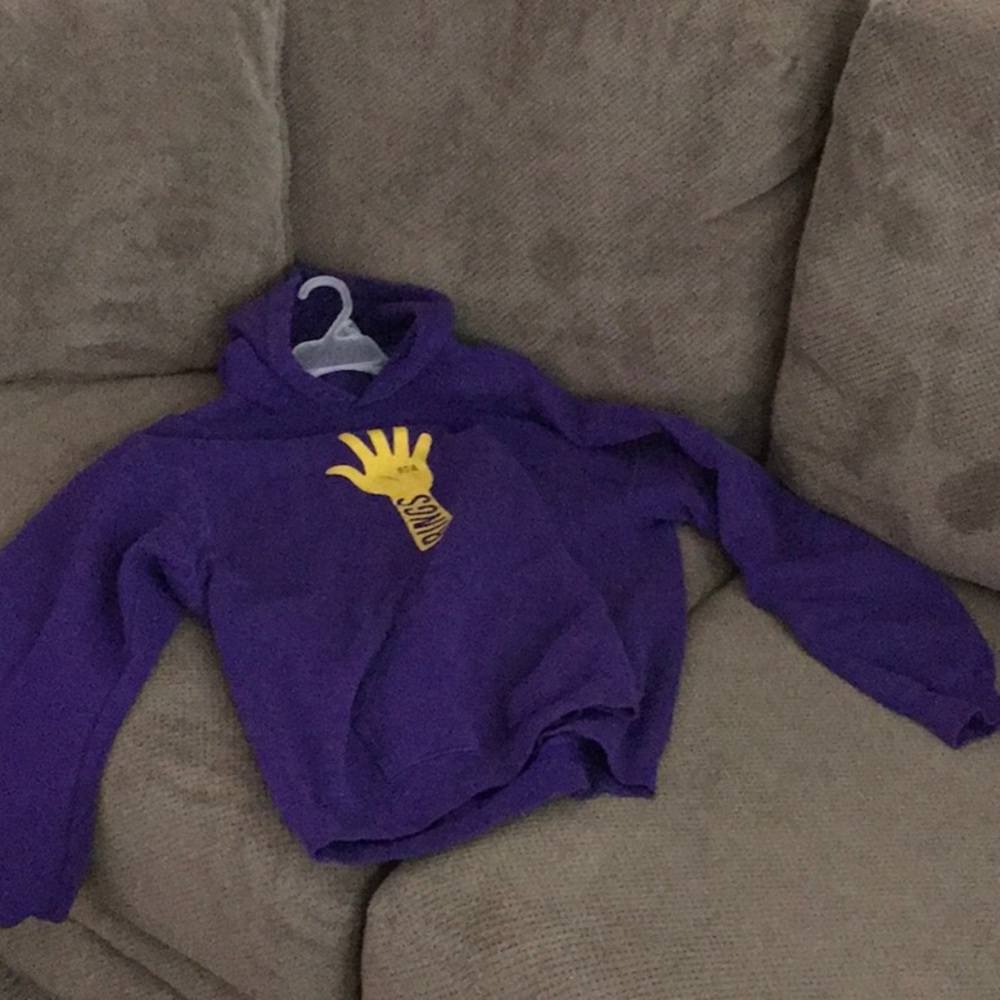 A limited edition Kobe Bryant 5 Rings sweatshirt